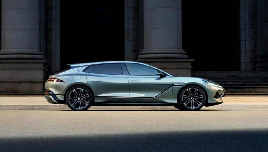 James Bond İmzalı BYD Beş Dakikada Şarj Oluyor