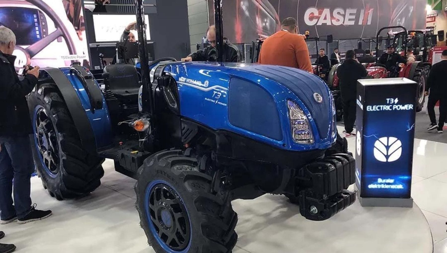 TürkTraktör Elektrikli Traktörünü İlk Kez Konya’da Sergiledi