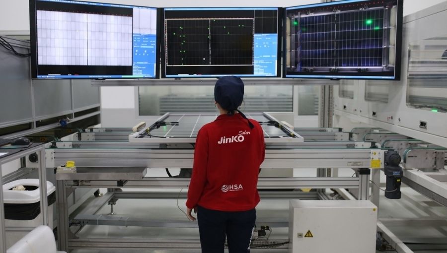 Jinko Solar ve HSA Enerji İş Birliğiyle Türkiye’de Yerli Güneş Paneli Üretimi Başladı