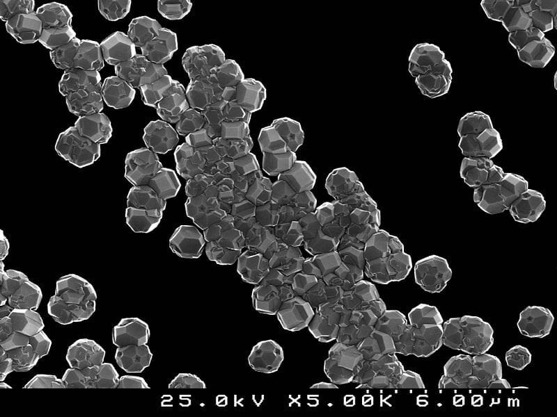 Synthetic nano-diamond crystals